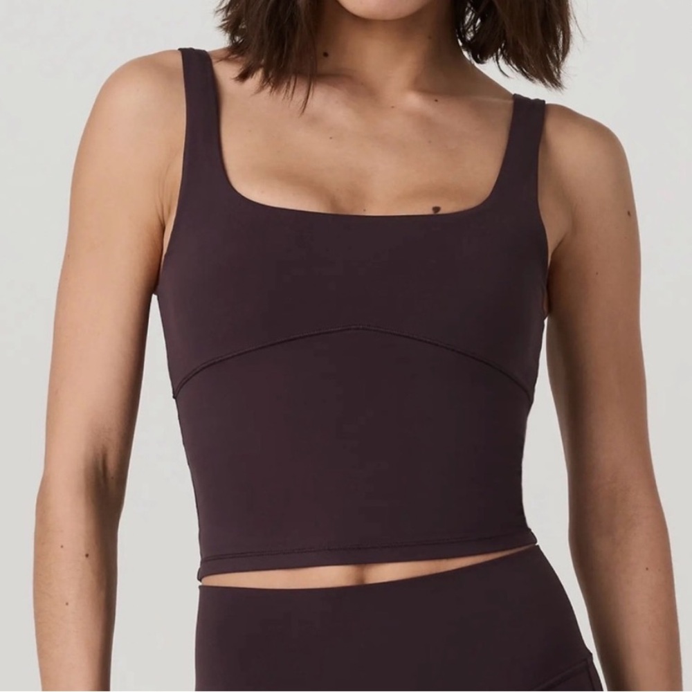 Vuori AllTheForm Tank Sports Bra Sz M NWOT Raisin